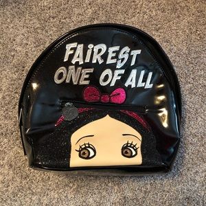 Snow White Danielle Nicole Bag